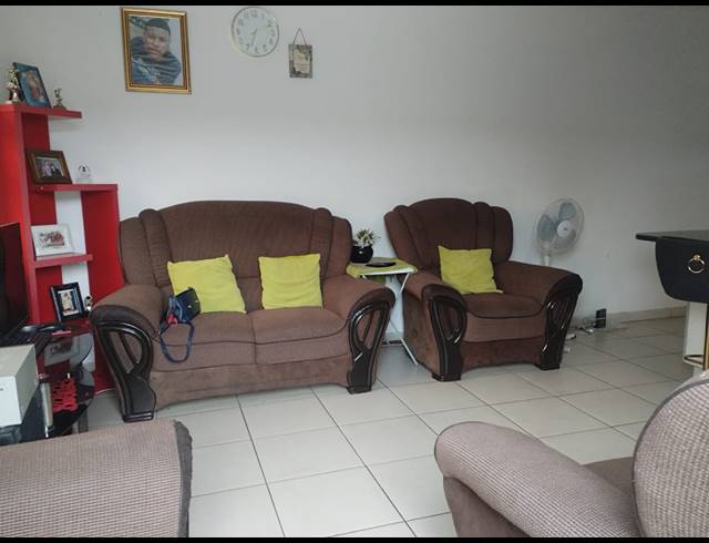 2.5 BEDROOM HOUSE FOR SALE IN AUSTERVILLE